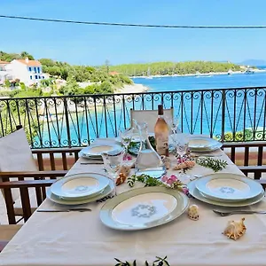  Apartment Paradise House Apart2, 5min Walking Distance To Center